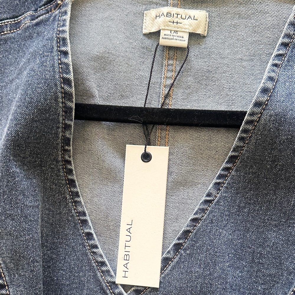 Habitual Sleeveless Dark Denim Button-Front Mini Dress NWT - Picture 6 of 6